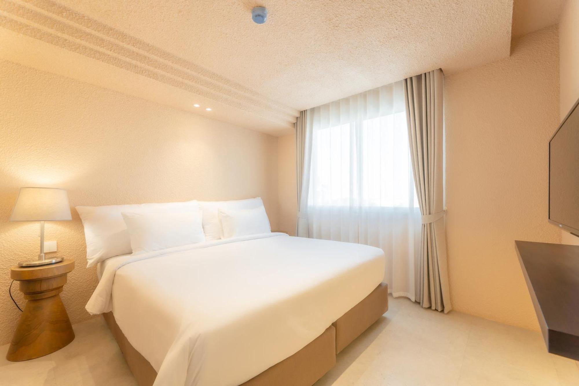 Mai Hotel チエンマイ エクステリア 写真