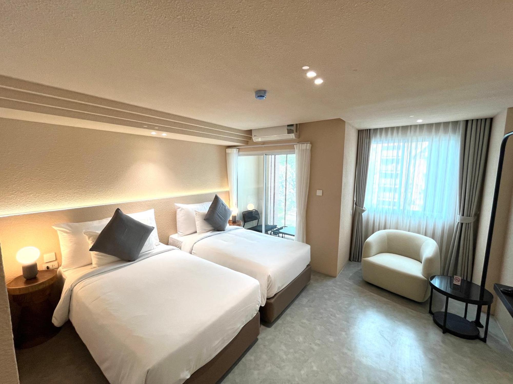 Mai Hotel チエンマイ エクステリア 写真