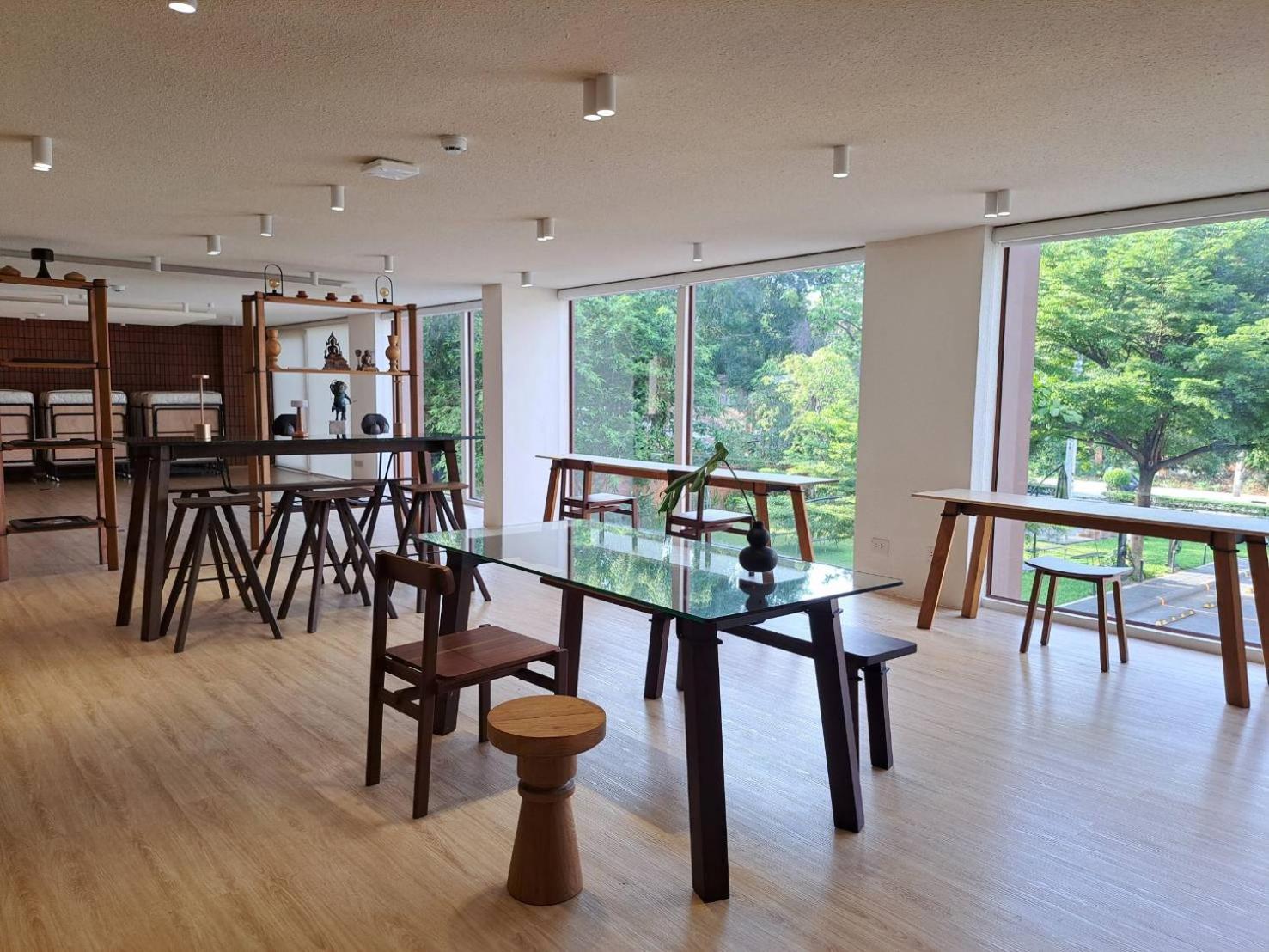 Mai Hotel チエンマイ エクステリア 写真