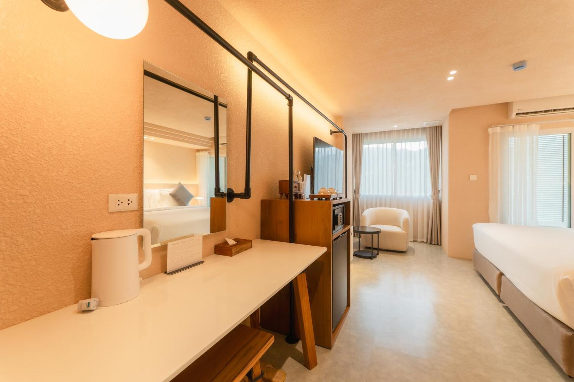 Mai Hotel チエンマイ エクステリア 写真