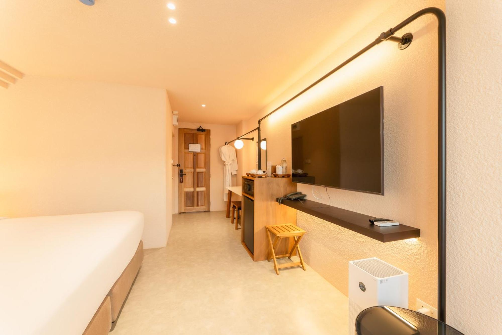 Mai Hotel チエンマイ エクステリア 写真