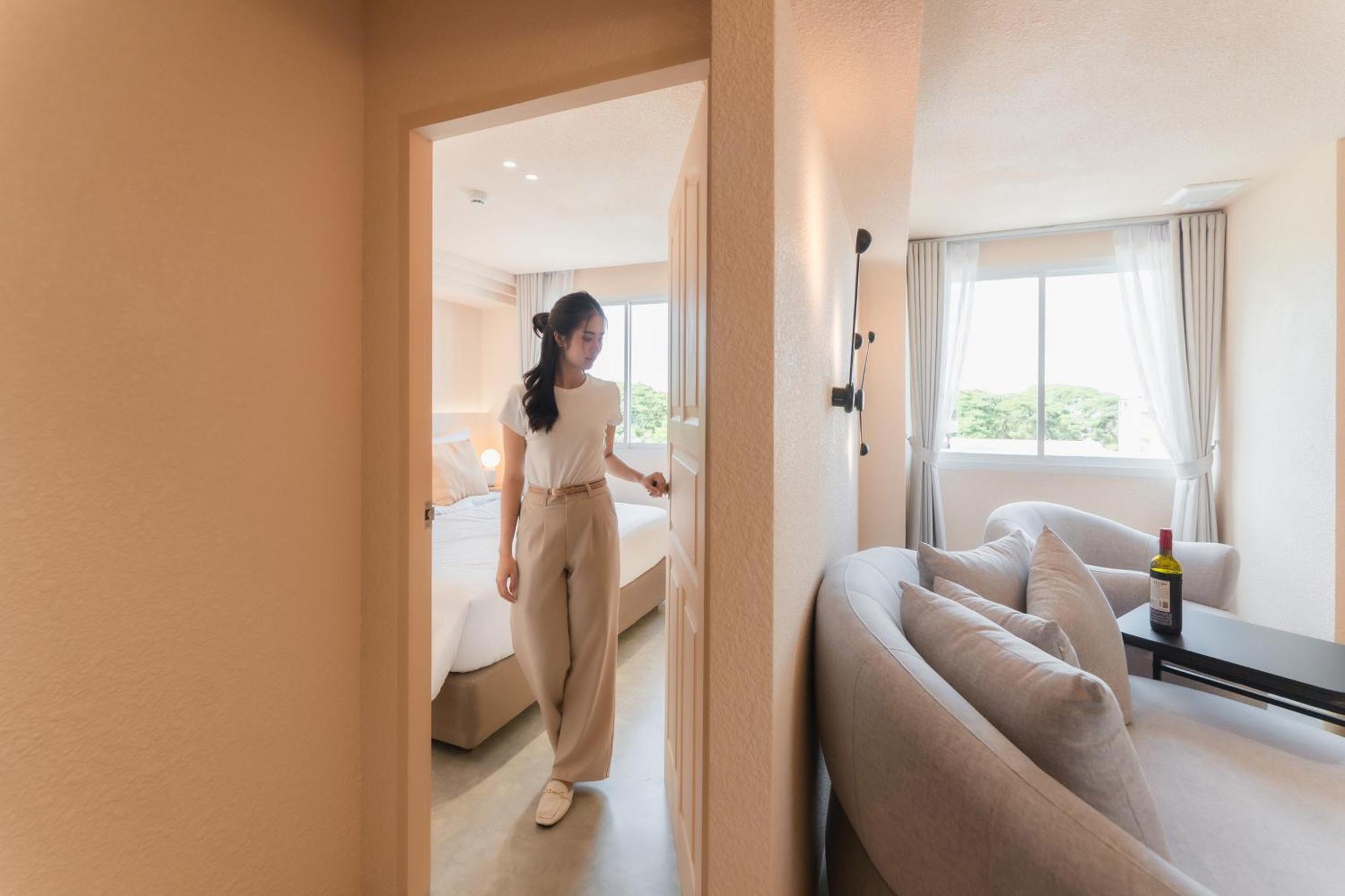 Mai Hotel チエンマイ エクステリア 写真