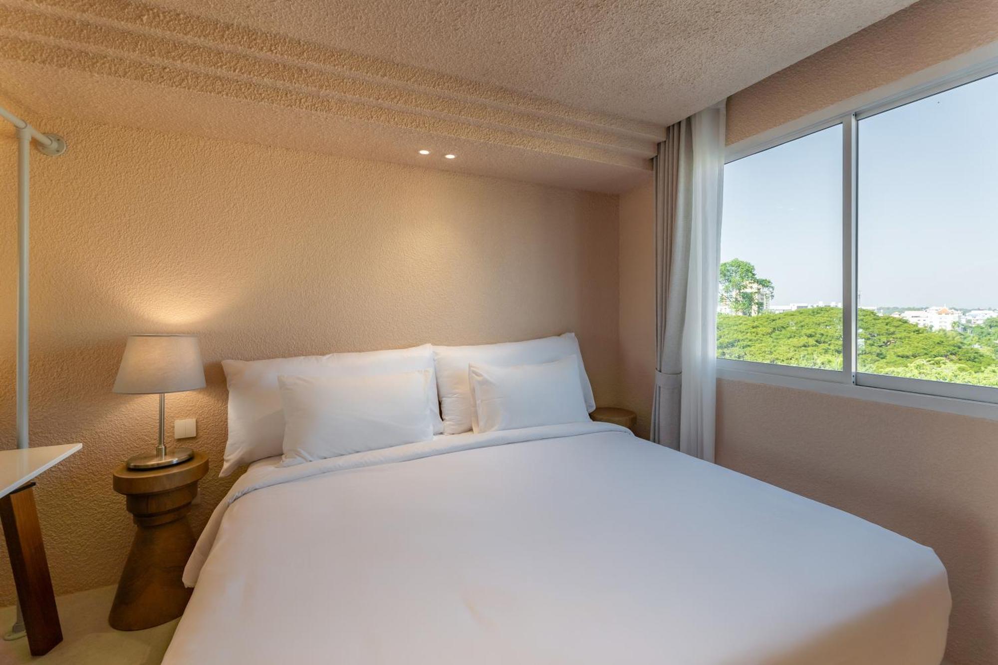 Mai Hotel チエンマイ エクステリア 写真